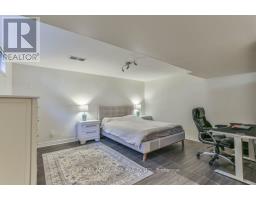 70 FAIRLANE ROAD - 43