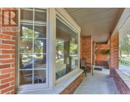 70 FAIRLANE ROAD - 6