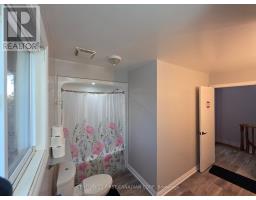 15 MOHICAN DRIVE - 21