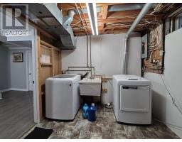 15 MOHICAN DRIVE - 27