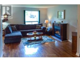 106 ANGELO DRIVE - 5