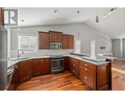 115 BRIDLE PATH - 8