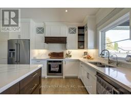 8476 IMPERIAL ROAD S - 16
