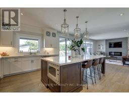 8476 IMPERIAL ROAD S - 17