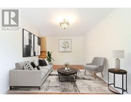 20 FAIRCHILD CRESCENT - 3
