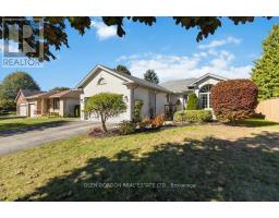 71 PARKVIEW CRESCENT - 1