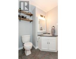 55 MELANIE DRIVE E - 17