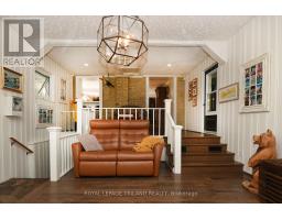 12 VICTORIA STREET - 11