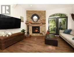 12 VICTORIA STREET - 12