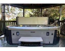 12 VICTORIA STREET - 29