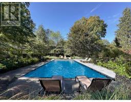 12 VICTORIA STREET - 32