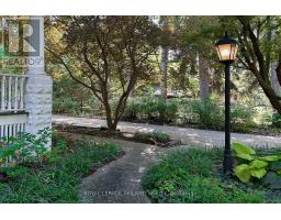 12 VICTORIA STREET - 34