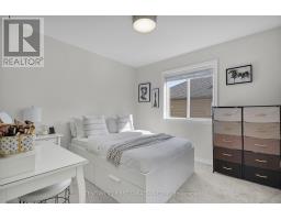 916 ROULSTON STREET - 22