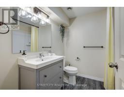 31 ACORN TRAIL - 18