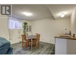31 ACORN TRAIL - 25