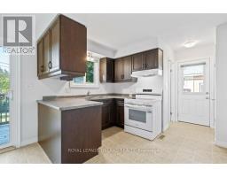 18 VANIER PLACE - 14