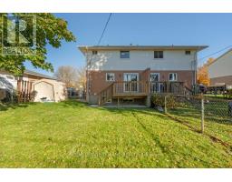 18 VANIER PLACE - 32