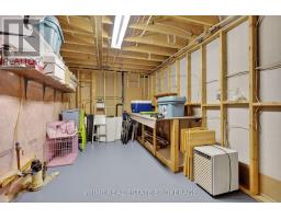 15 HARRINGTON CRESCENT - 37