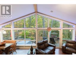 10092 LAKESHORE ROAD - 12