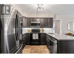 47 HUMMINGBIRD CRESCENT - 11