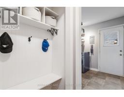 47 HUMMINGBIRD CRESCENT - 21