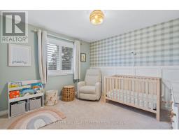 47 HUMMINGBIRD CRESCENT - 27