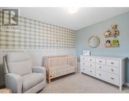 47 HUMMINGBIRD CRESCENT - 28