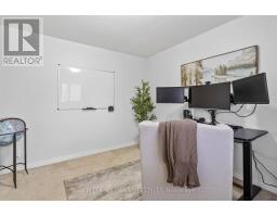 47 HUMMINGBIRD CRESCENT - 31