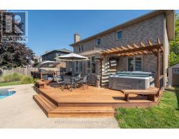 47 HUMMINGBIRD CRESCENT - 33