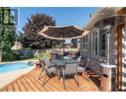 47 HUMMINGBIRD CRESCENT - 35