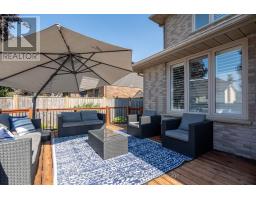 47 HUMMINGBIRD CRESCENT - 37