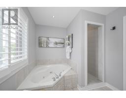 45 SHAW VALLEY DRIVE - 32