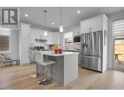 6 - 383 DAVENTRY WAY - 12