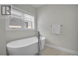 6 - 383 DAVENTRY WAY - 20