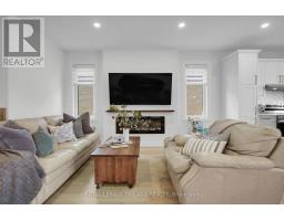 6 - 383 DAVENTRY WAY - 8