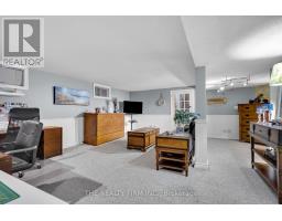 952 EAGLE CRESCENT - 22