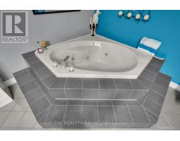 952 EAGLE CRESCENT - 30