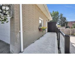 952 EAGLE CRESCENT - 49
