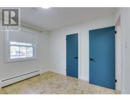 14 MCLEOD CRESCENT - 17