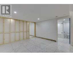 14 MCLEOD CRESCENT - 30