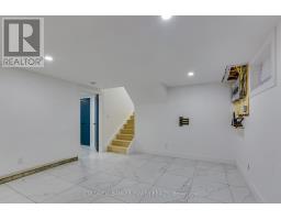 14 MCLEOD CRESCENT - 31