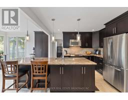 1054 WEMBLEY ROAD - 12