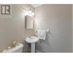 1054 WEMBLEY ROAD - 25