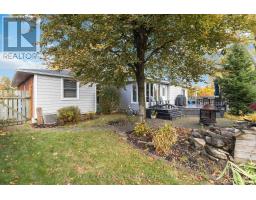 1054 WEMBLEY ROAD - 29