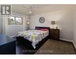 0 - 881 SOUTHDALE ROAD E - 12