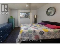 0 - 881 SOUTHDALE ROAD E - 13