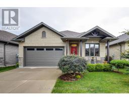 81 - 9 DAUSETT DRIVE - 1