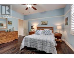 81 - 9 DAUSETT DRIVE - 13