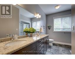 81 - 9 DAUSETT DRIVE - 15