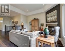 81 - 9 DAUSETT DRIVE - 20